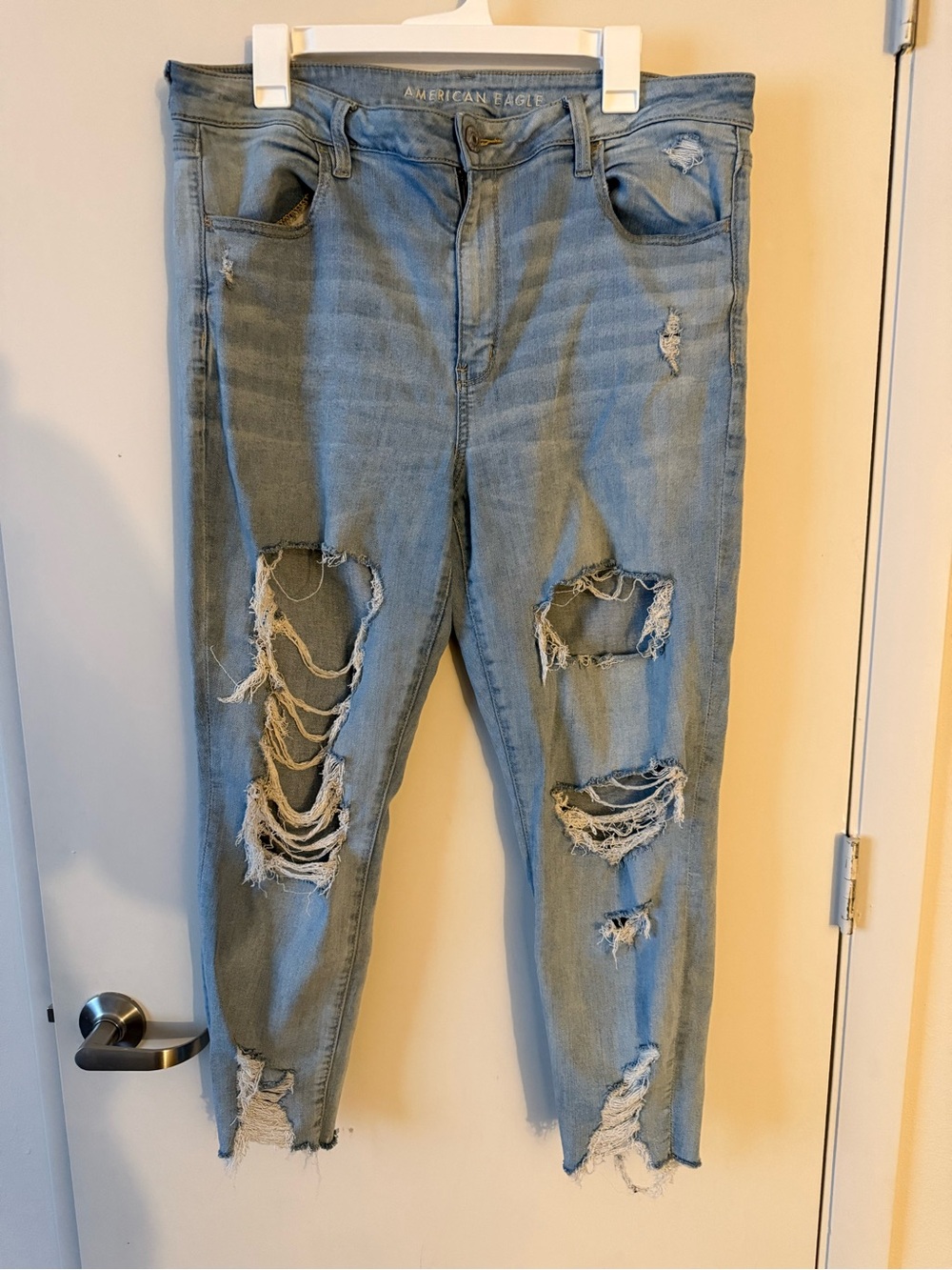 American Eagle Outfitters Light Blue Ripped Women's Jeans